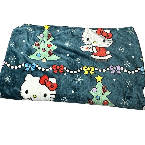 Sanrio Other - Hello Kitty Christmas &Valentines Throw Blanket Bundle Set of 6 Sanrio Pink Teal